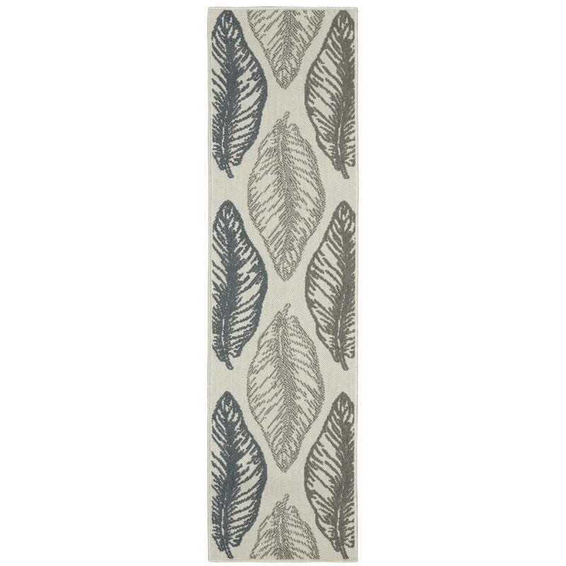 Torrey 5570Y Light Grey/ Grey Indoor/Outdoor Area Rug - 1'10" x 7'3"